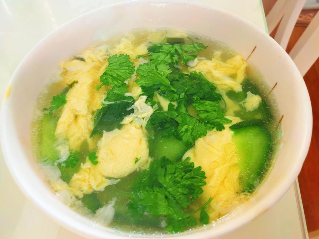 减脂营养餐-黄瓜鸡蛋汤