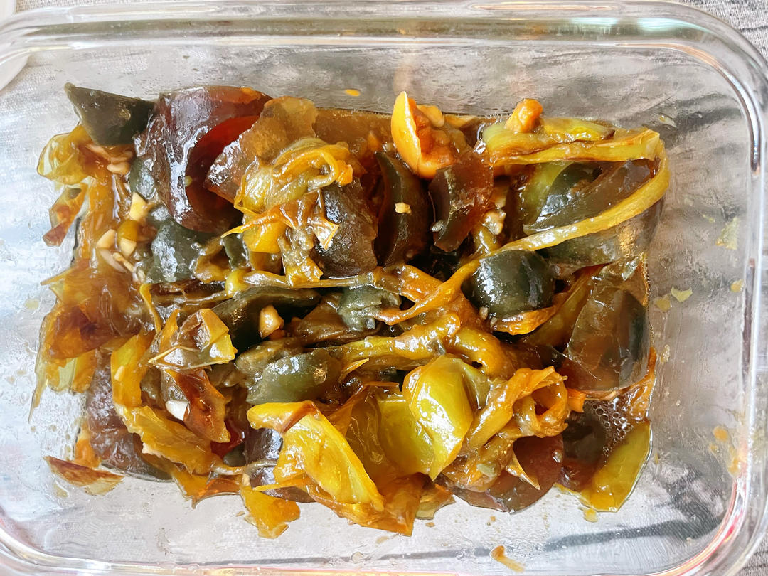 不用擂的烧椒皮蛋