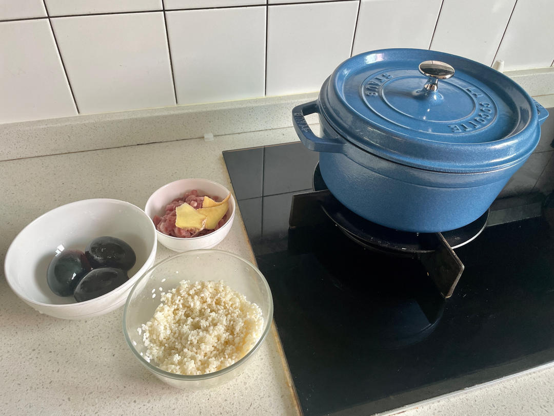 老火皮蛋瘦肉粥，老味道，家常做法