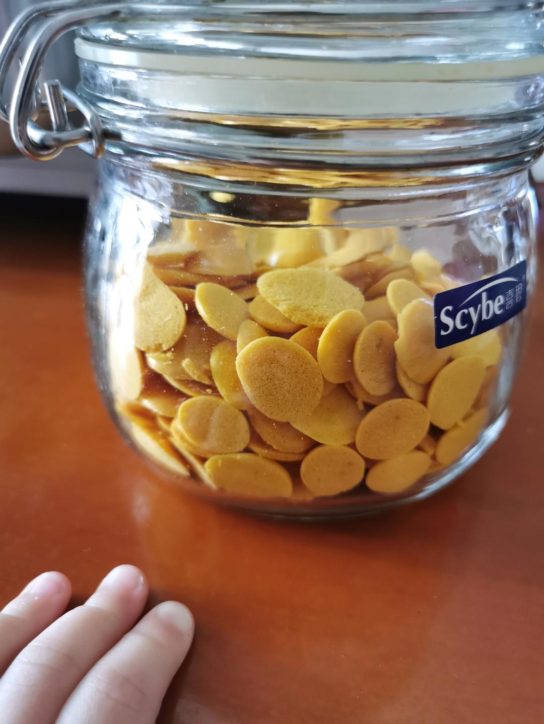 入口即化、简单易做的6个月以上宝宝都可以吃的健康小零食-蛋黄溶豆