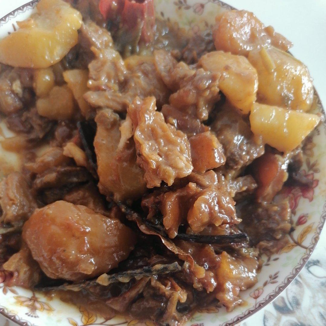 懒人法炖一锅牛肉，红烧牛筋头巴脑（可以做汤面的浇头，也可以配米饭）