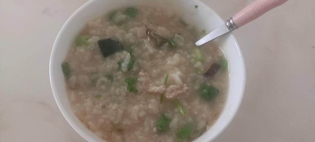十五分钟快手之香滑皮蛋瘦肉粥(附五分钟电饭煲电压力锅更快捷方法)