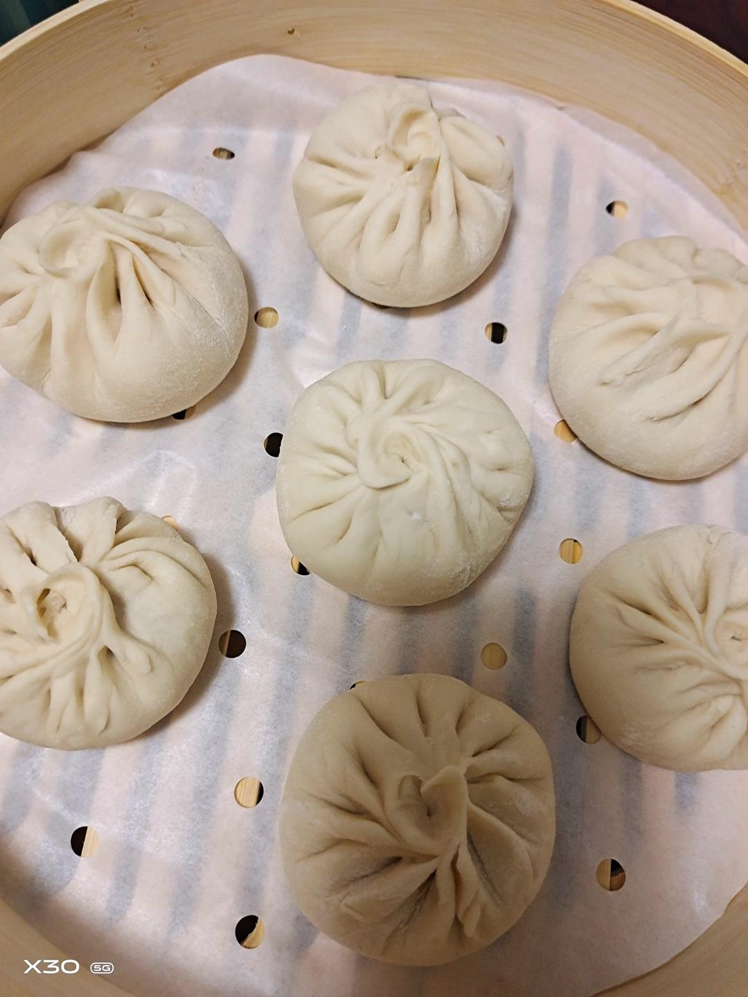 肉包子,杠杠的