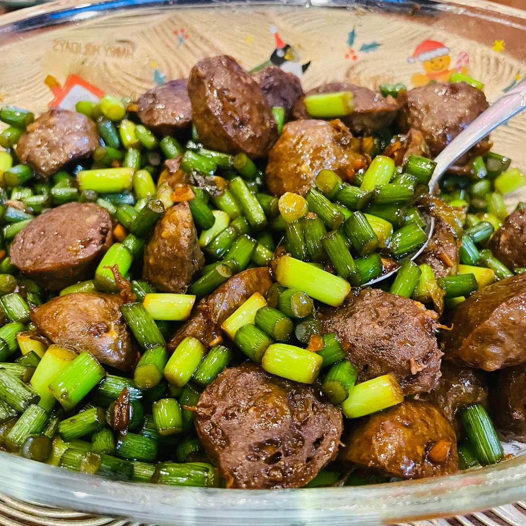 蒜苔炒肉末，三碗米饭都不够吃