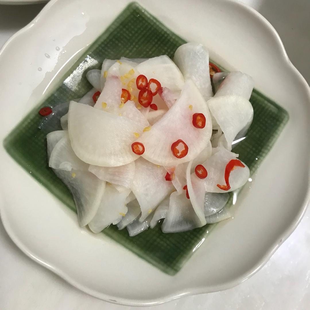 于饭做的腌制酸萝卜