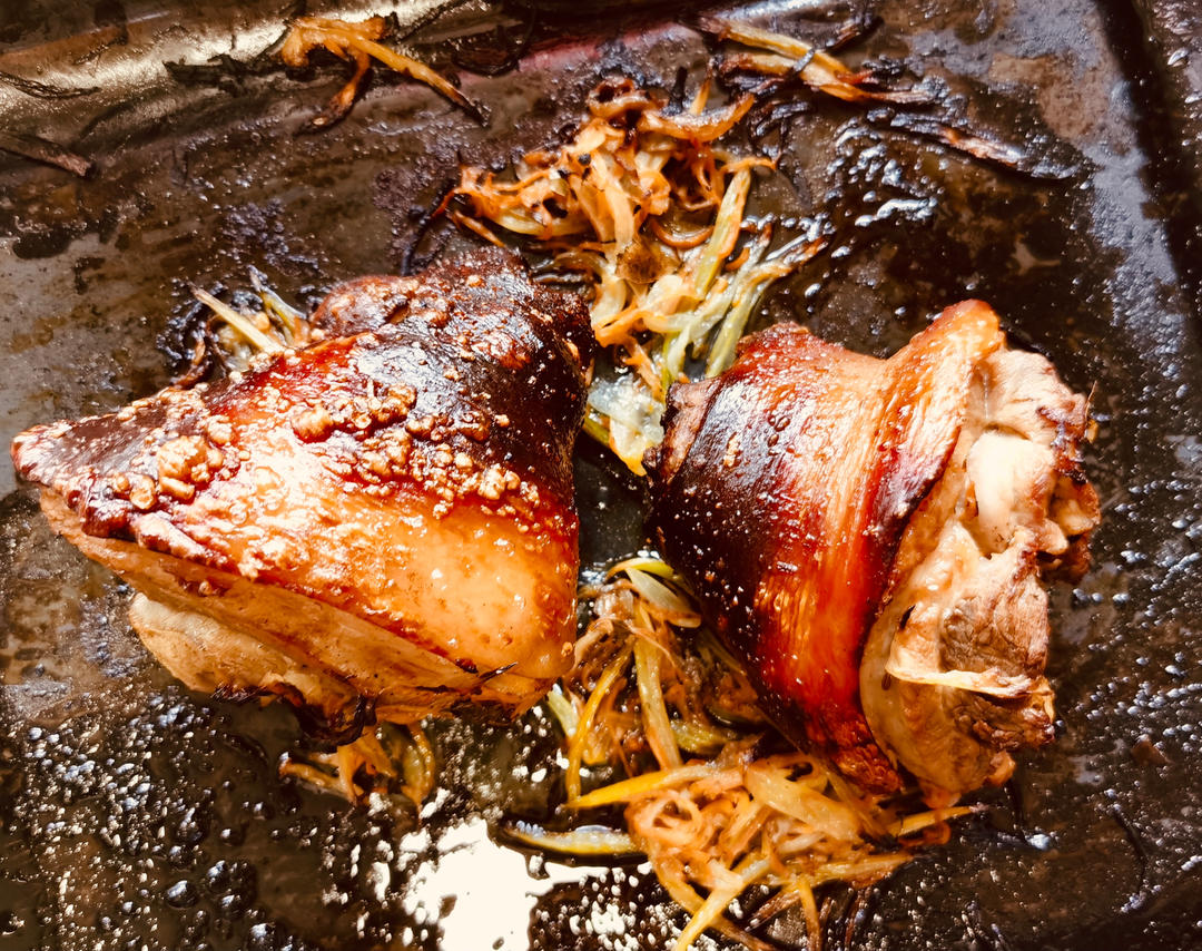 德国烤猪肘🇩🇪「外脆里嫩 尽情大快朵颐」一次满足你对大肉的所有欲望