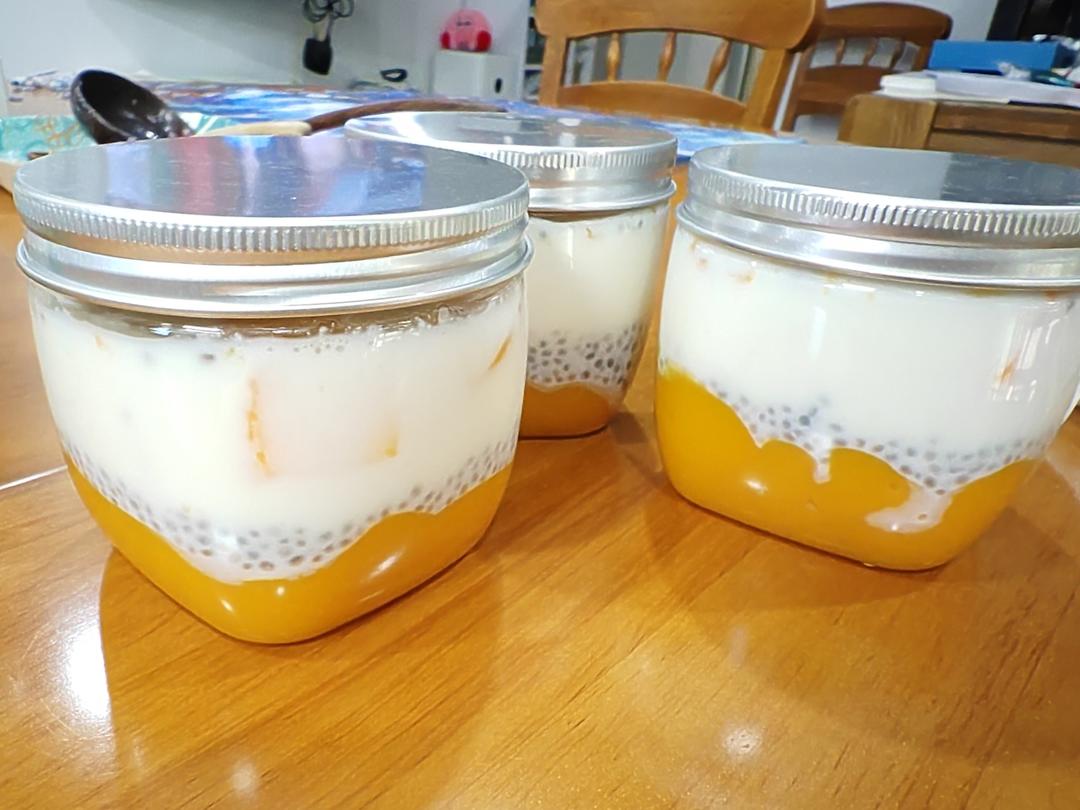 港式甜品——杨枝甘露(芒果西米露)附芒果花切法