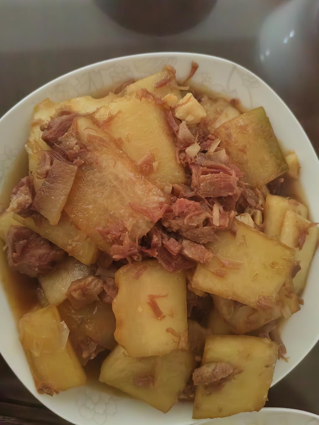 红烧冬瓜最完美做法，不加一滴水，瞬间秒杀红烧肉