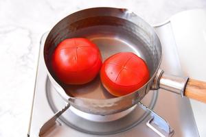 味鲜汤浓的番茄菌菇豆腐汤的做法 步骤4