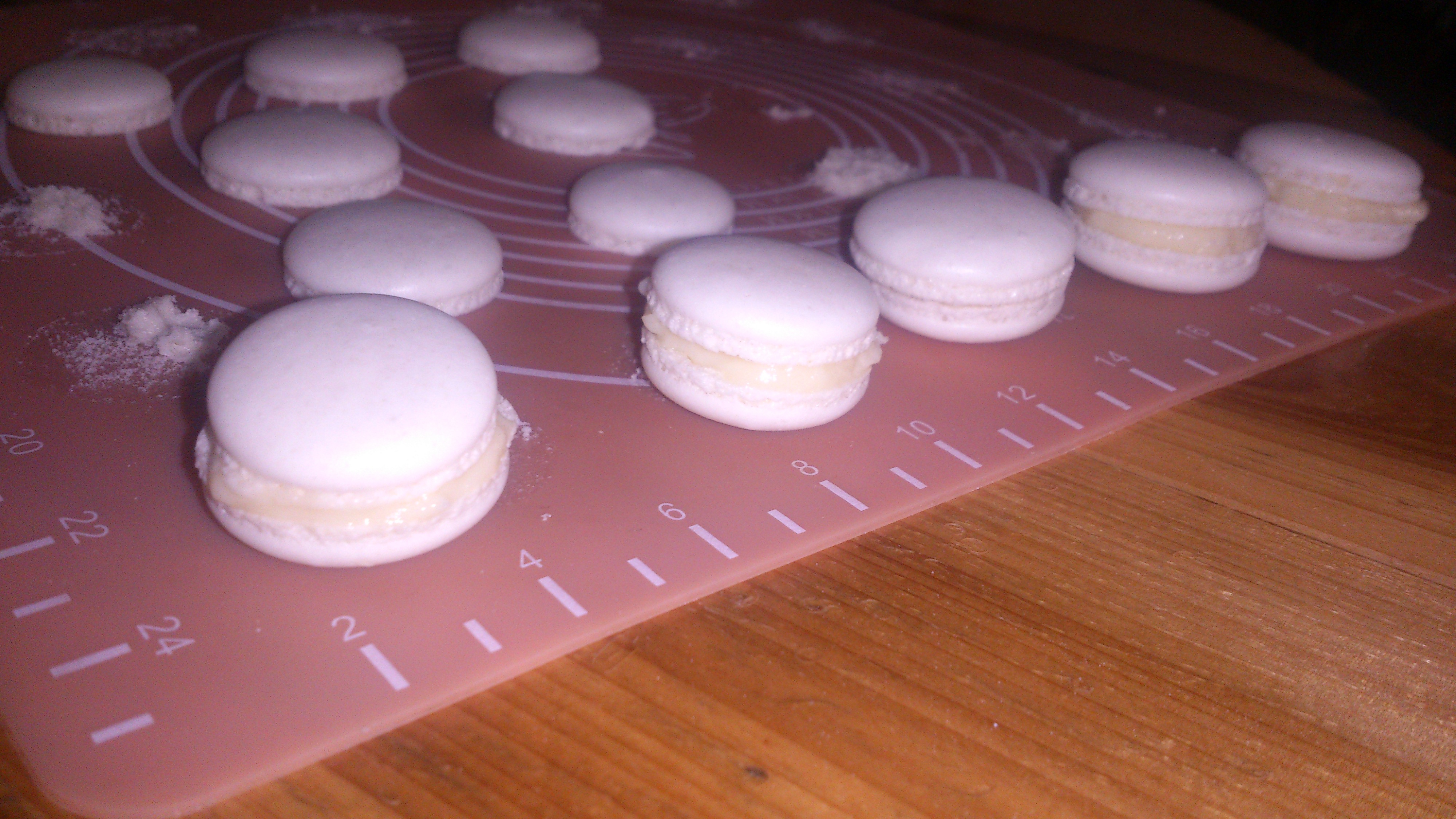 马卡龙(杏仁蛋白糖饼)