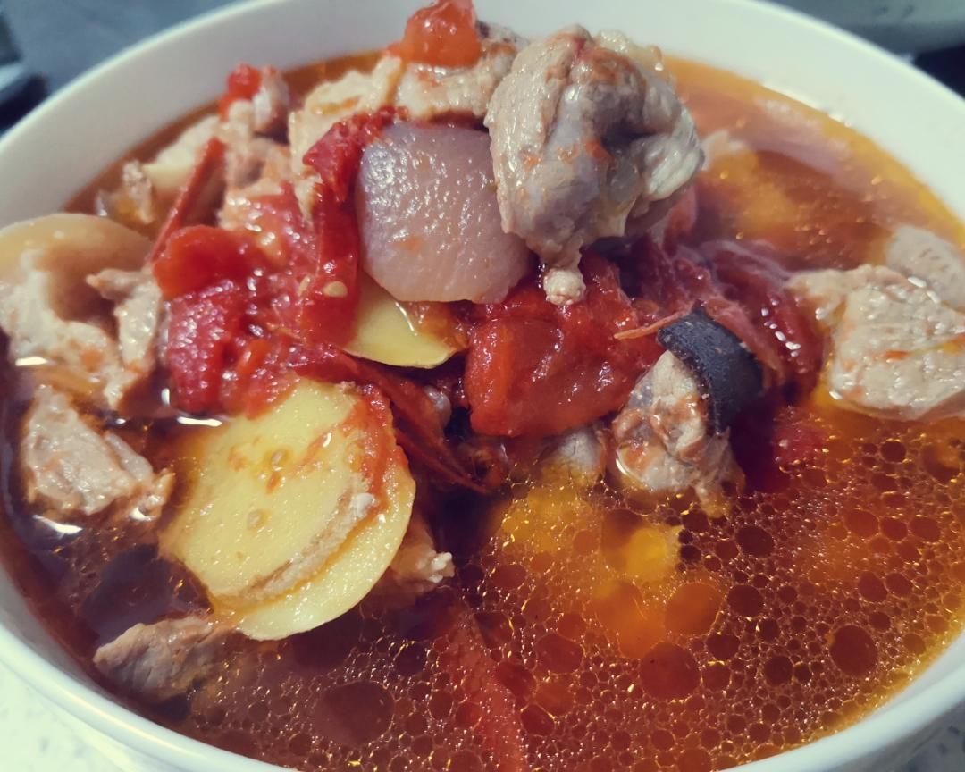 老爸私房懒人番茄炖蹄膀