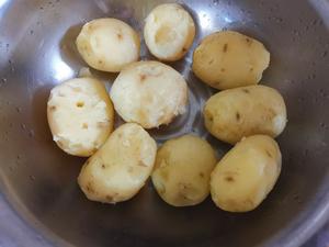 能撑死你土豆最好吃的做法的做法 步骤2