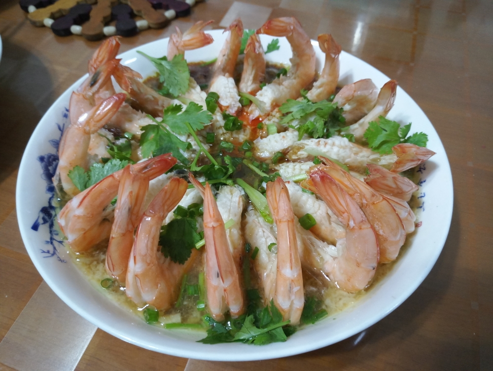 蚝汁蒜香蒸虾的做法