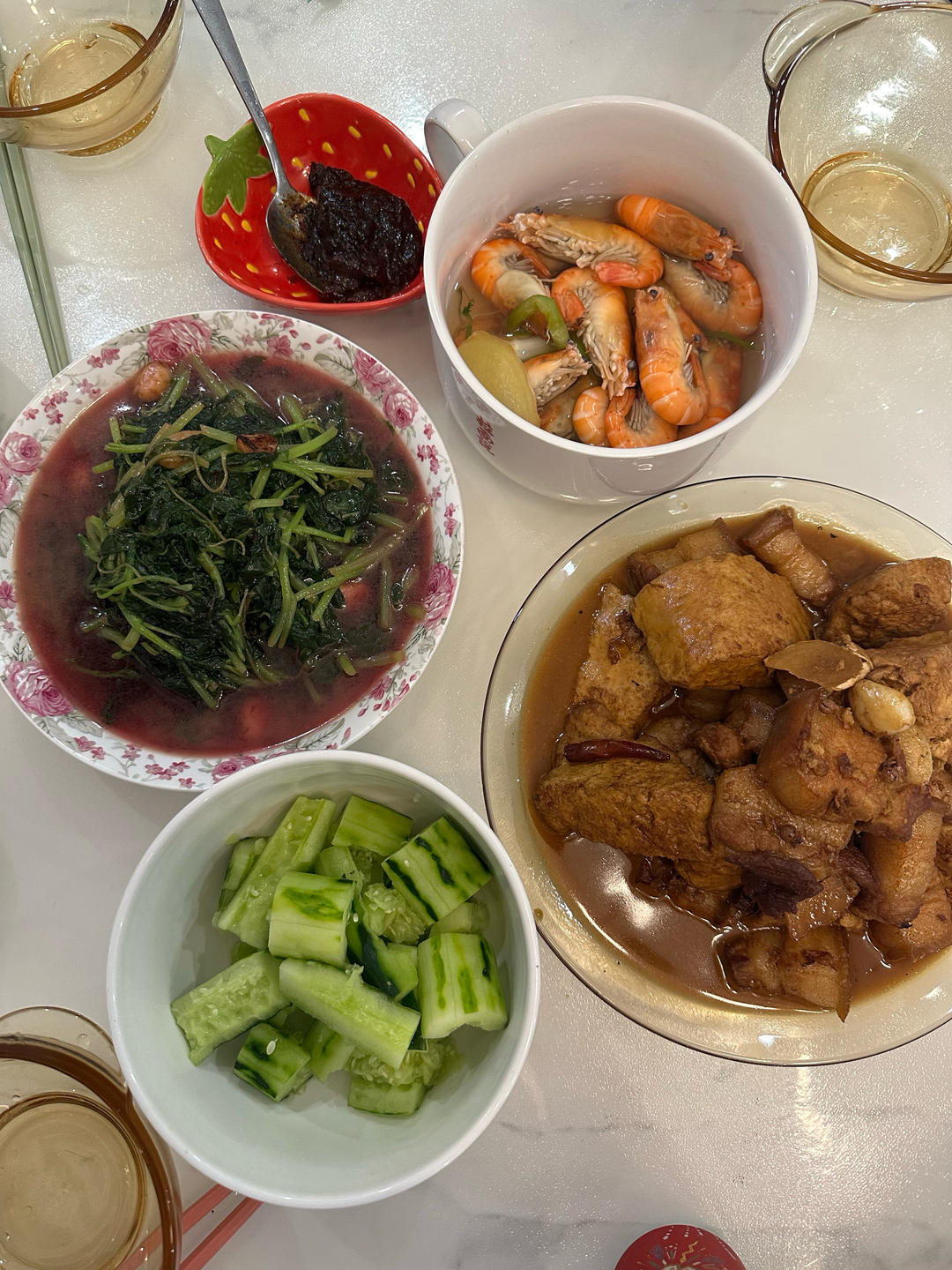 五花肉烧豆腐