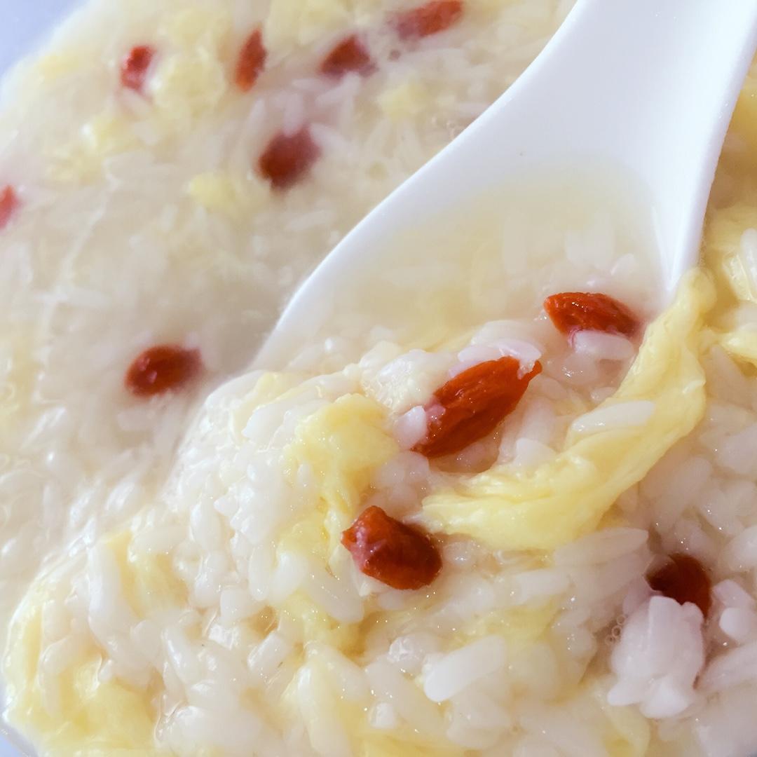 特浓恁恁做的懒人鸡蛋糯米酒