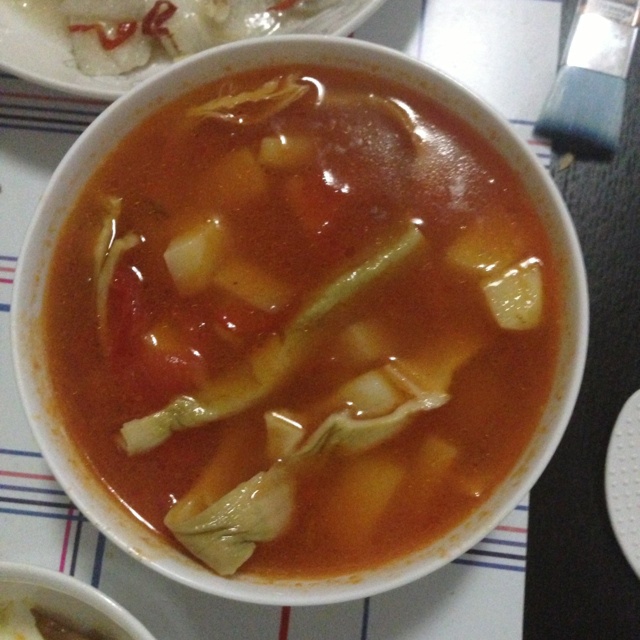 西红柿土豆咸笋汤