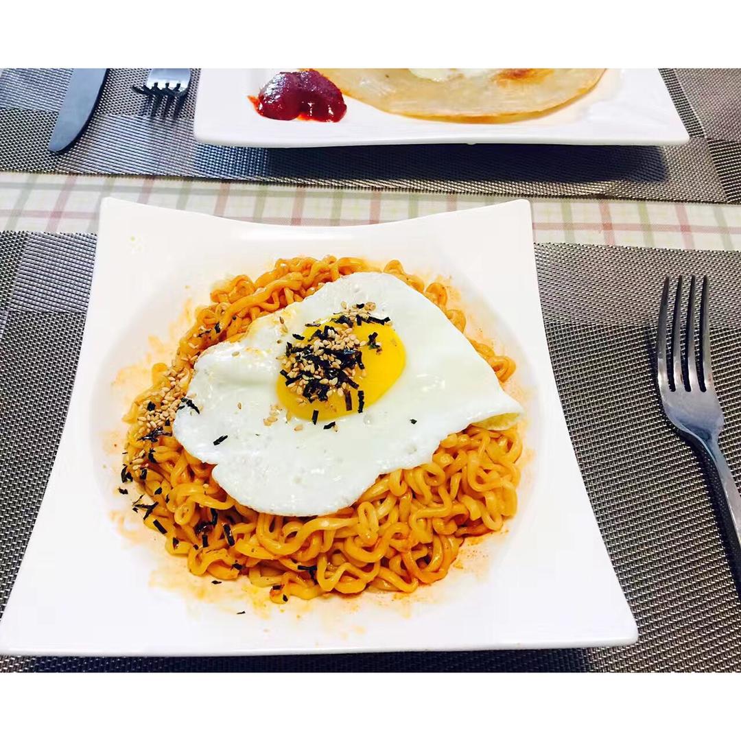 火鸡面（辣鸡面）