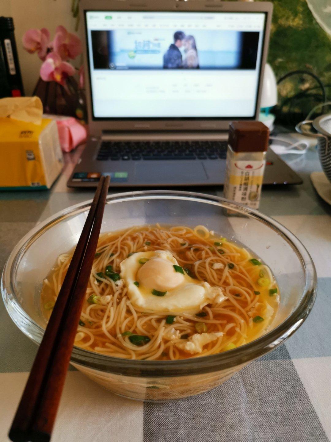 最美不过那碗阳春面