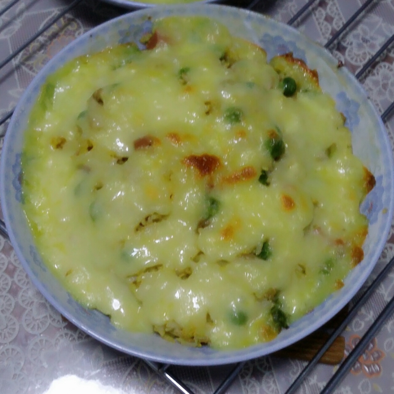 虾仁培根芝士焗饭