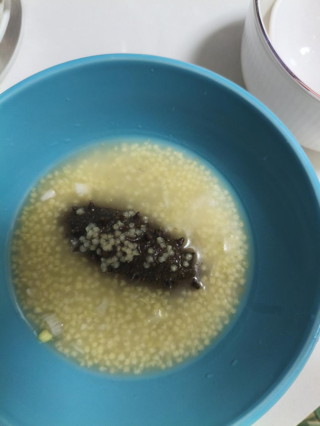 小米海参粥