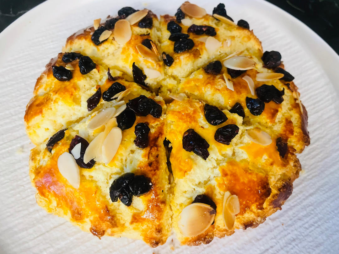 完美裂纹～百分百成功的超好吃奶香司康（禁止搬运）