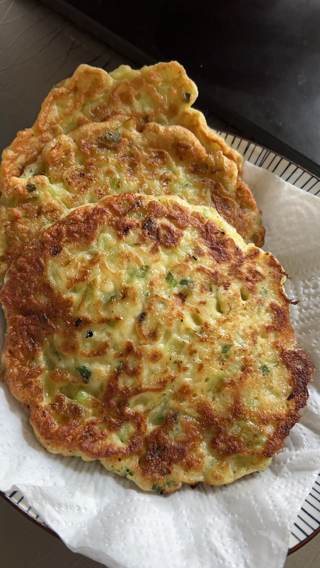 外婆从小吃到大的绿油油的丝瓜饼