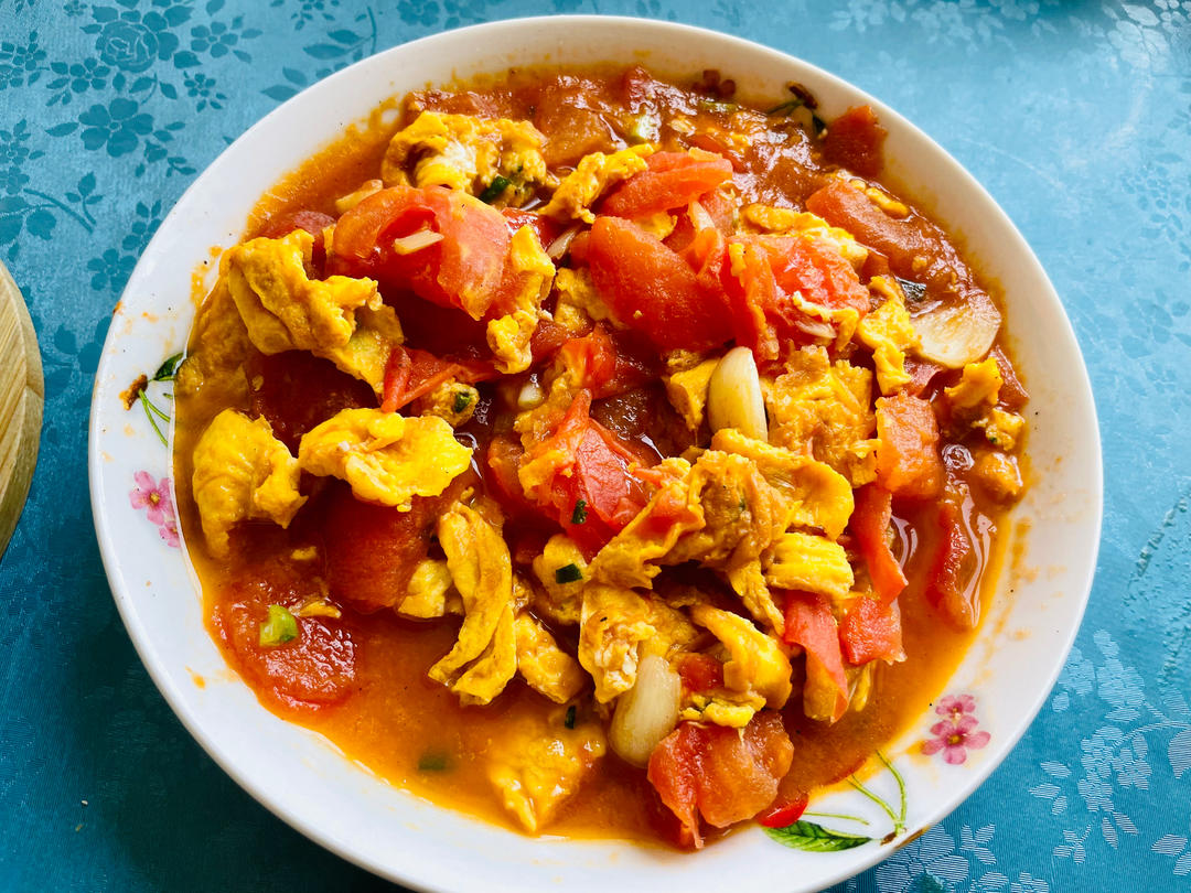 番茄炒鸡蛋（超浓的番茄味）