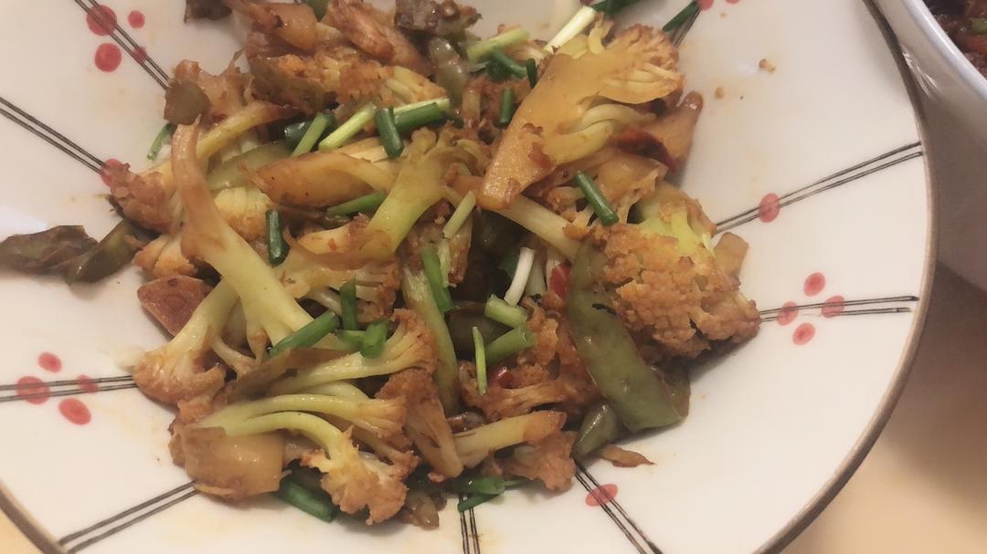 老丁的私房菜-干锅花菜