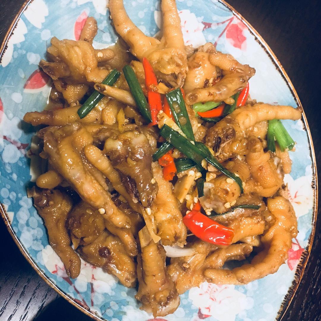香辣烧鸡爪