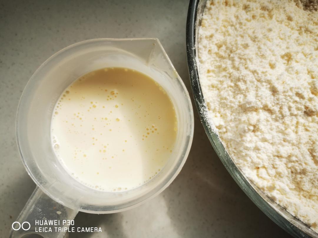 纯奶手撕吐司的做法 步骤1