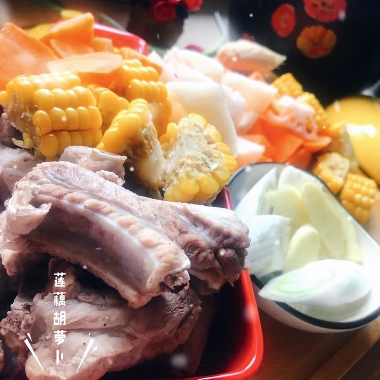 玉米莲藕排骨汤