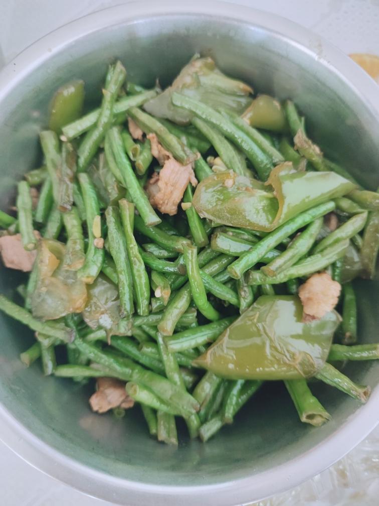 豇豆炒肉的做法