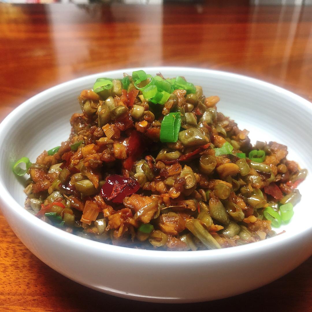 酸豆角炒肉沫