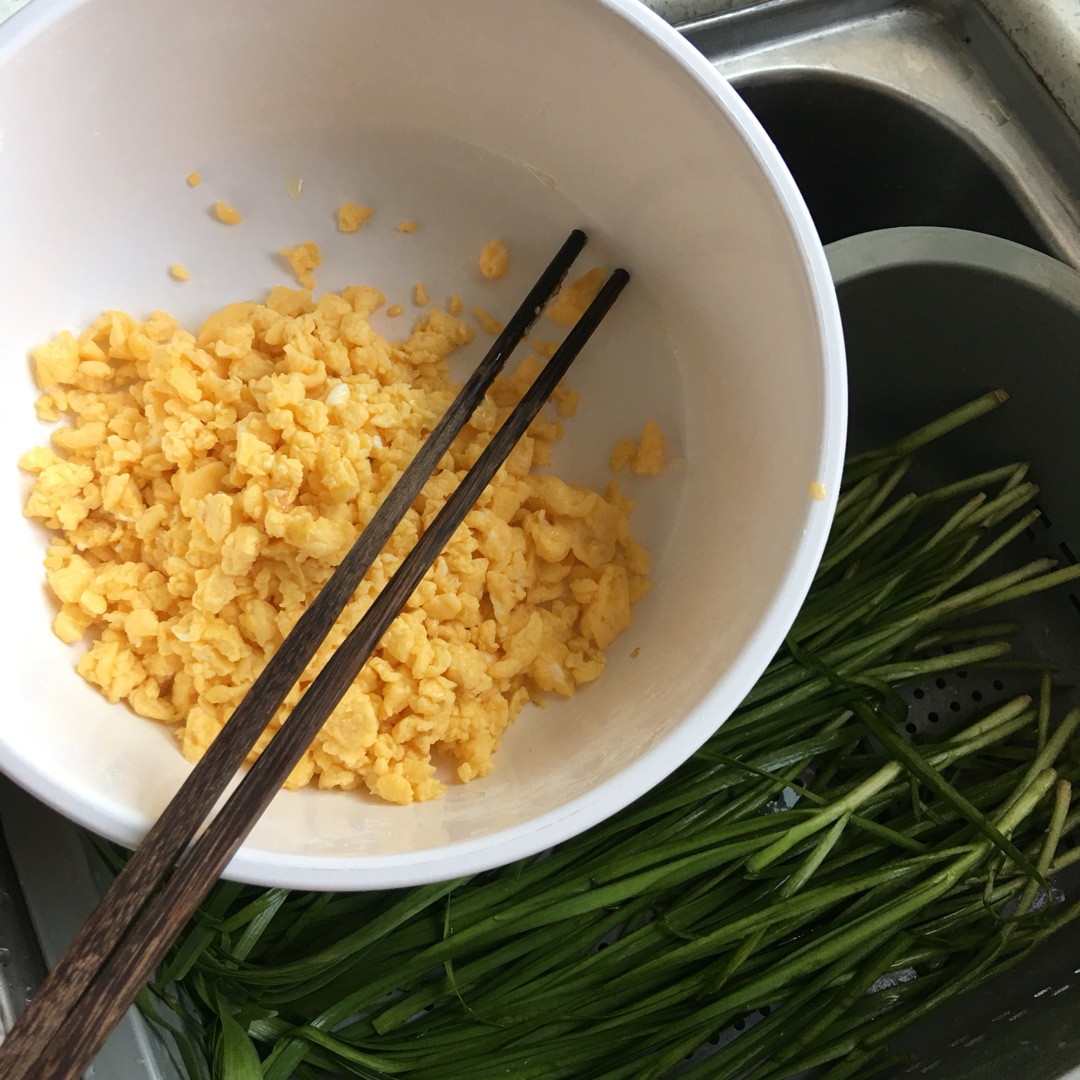 韭菜盒子 Chinese Leek and Egg Pasty