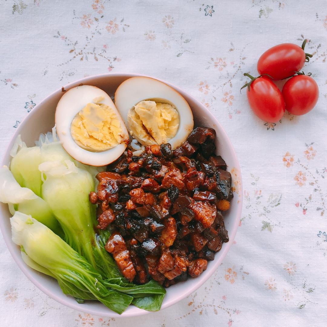 【卤肉饭】