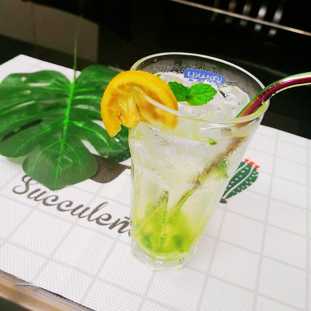 莫吉托鸡尾酒