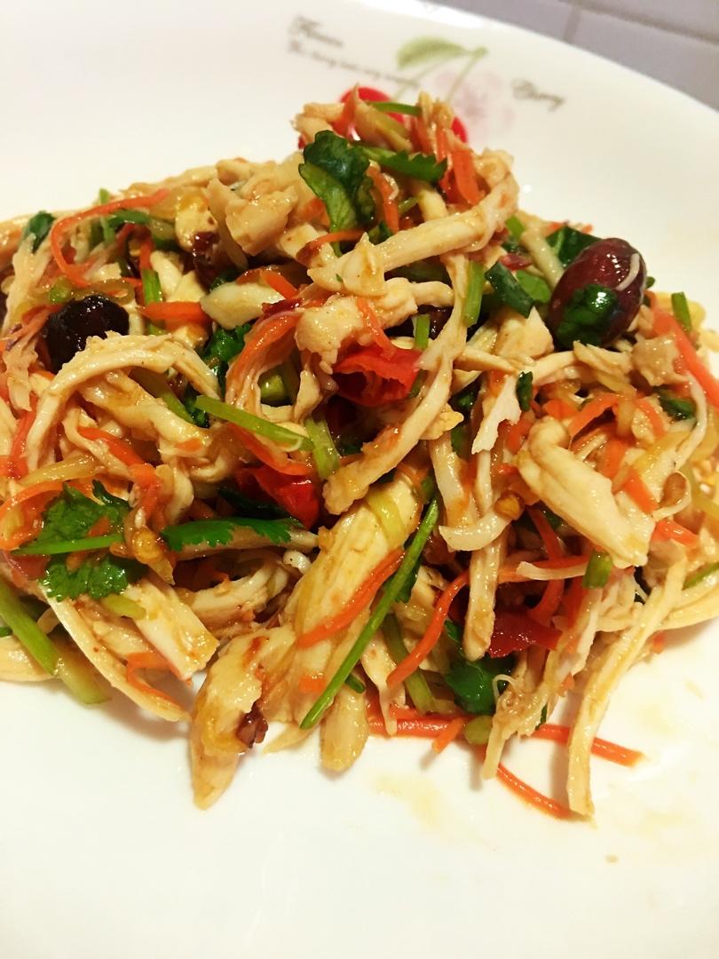 减脂餐：手撕鸡胸肉（无油无糖极简版）