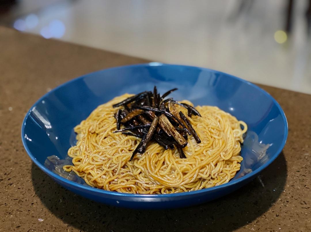 葱油拌面Spring Onion Noodles