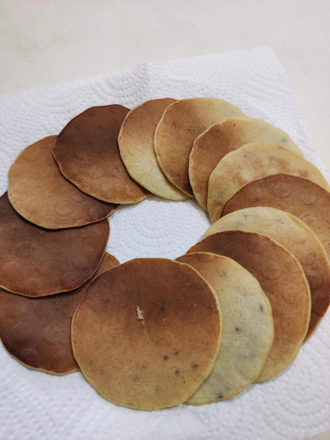 一个香蕉   两个鸡蛋  这么做全家老少都爱吃 软糯香甜的香蕉鸡蛋饼  附细节视频