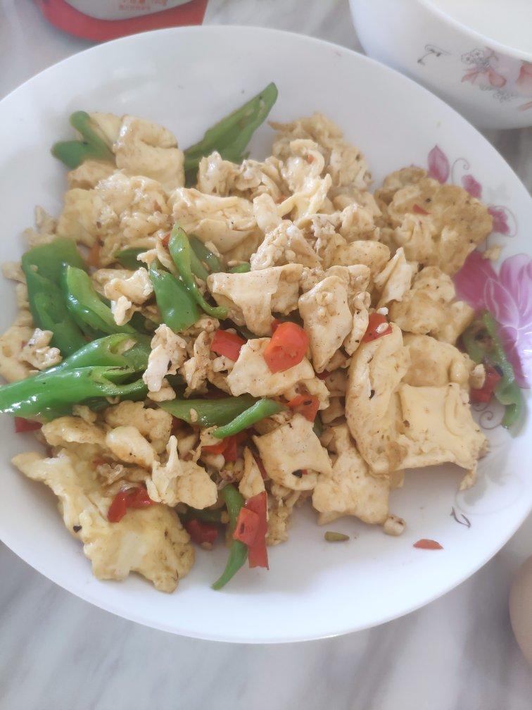 【剁椒炒鸡蛋】炒蛋好吃的关键，原来是调味！