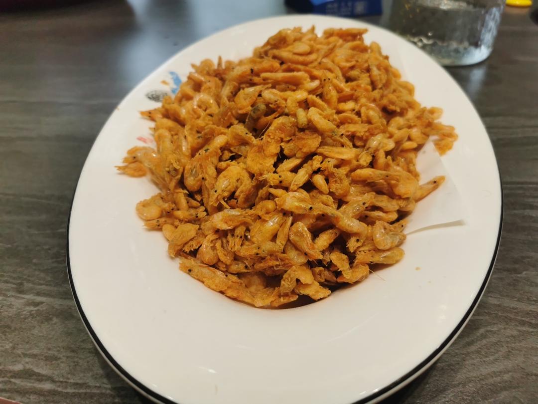 外食集