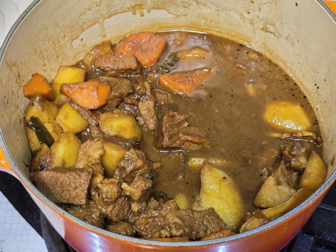 沙沙土豆胡萝卜炖牛肉