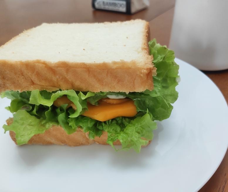 鸡肉三明治