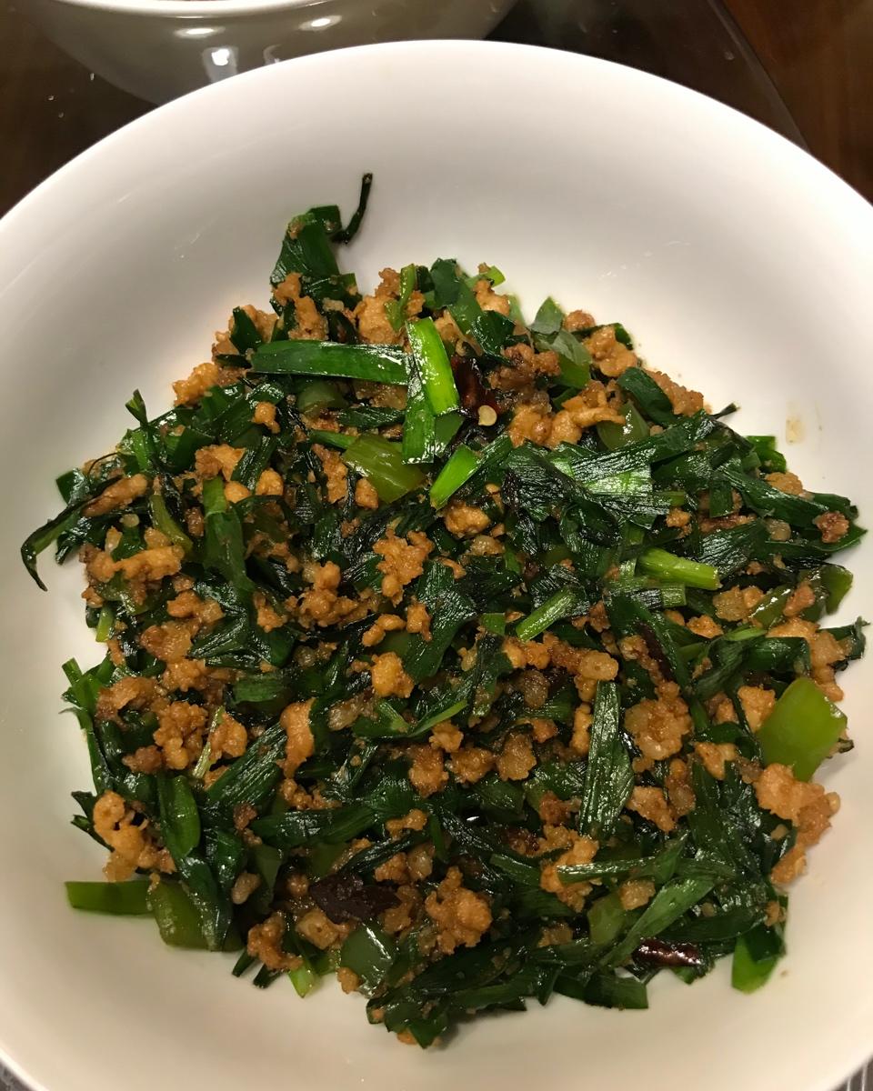 肉末老干妈炒韭菜