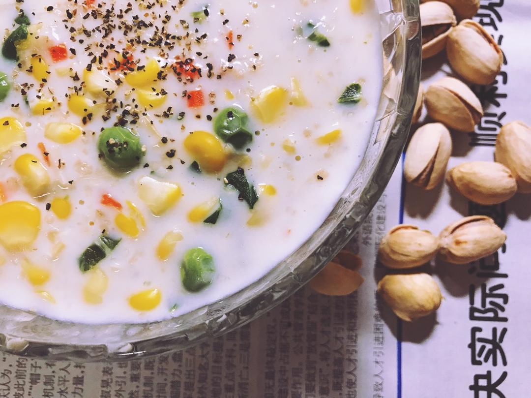 牛奶燕麦咸鲜玉米粥