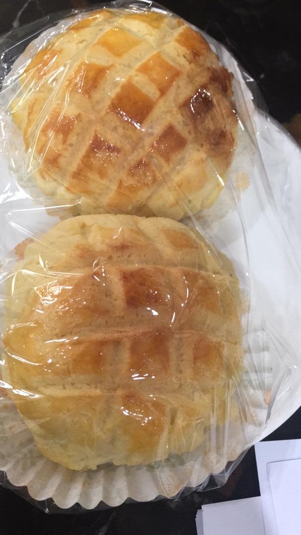 好吃到炸裂的港式菠萝包（附带制作酥皮的小视频）