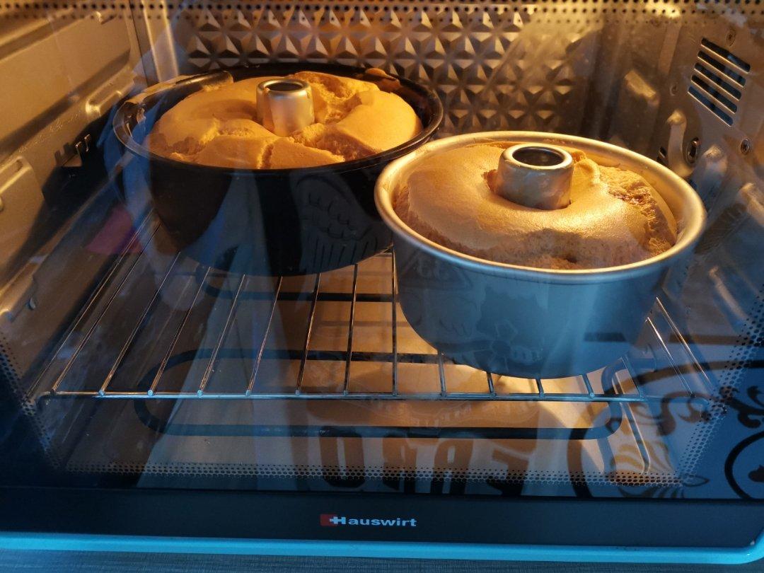 超简单完美戚风蛋糕（6寸2蛋）附打发、翻拌、脱模视频