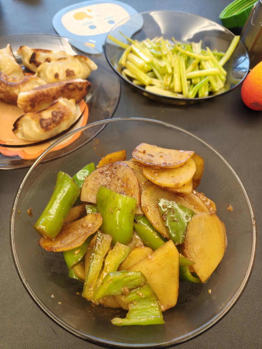比肉都好吃的青椒炒土豆片😋简单又美味❗️