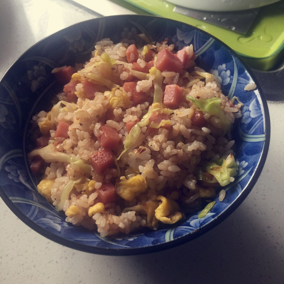 粒粒炒饭（米饭不粘粒粒分明的方法）