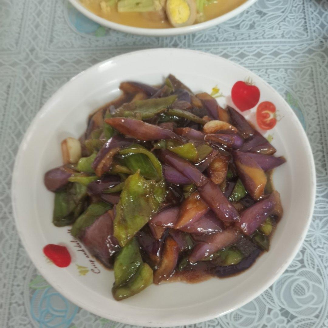 家常红烧茄子🍆，只要少量的油且下饭